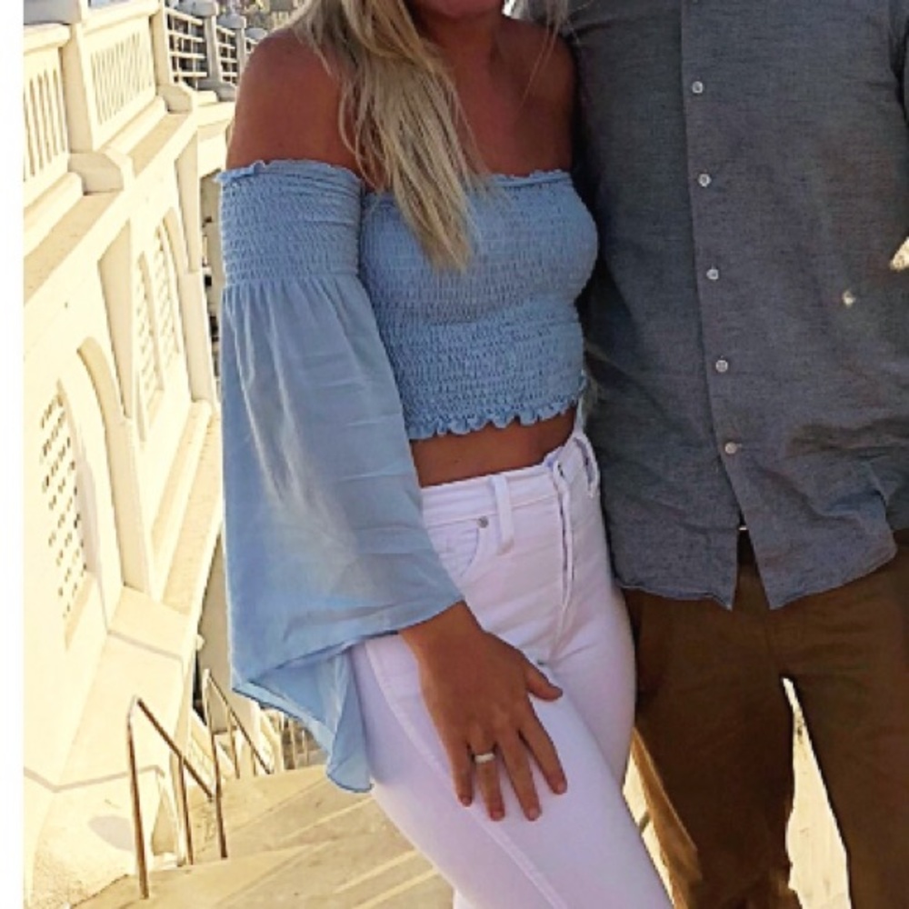 Light blue crop top touched middle flowy attached arms L